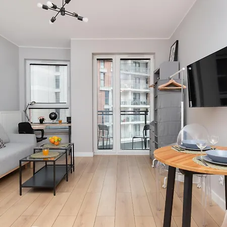 Apartamento Fahrenheit In By Renters *