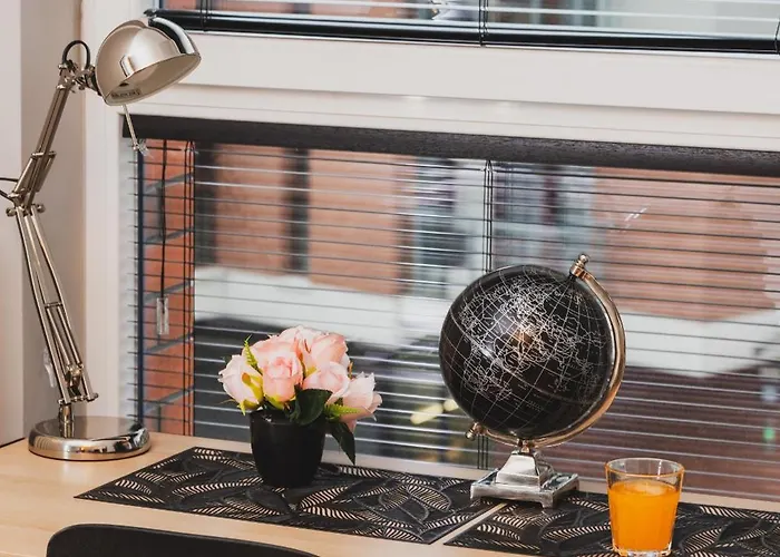 Fahrenheit In By Renters 格但斯克